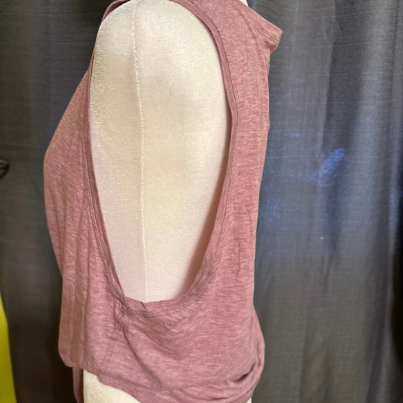 Lululemon 3 tank tops women’s muscle crop tie - Picture 9 of 10